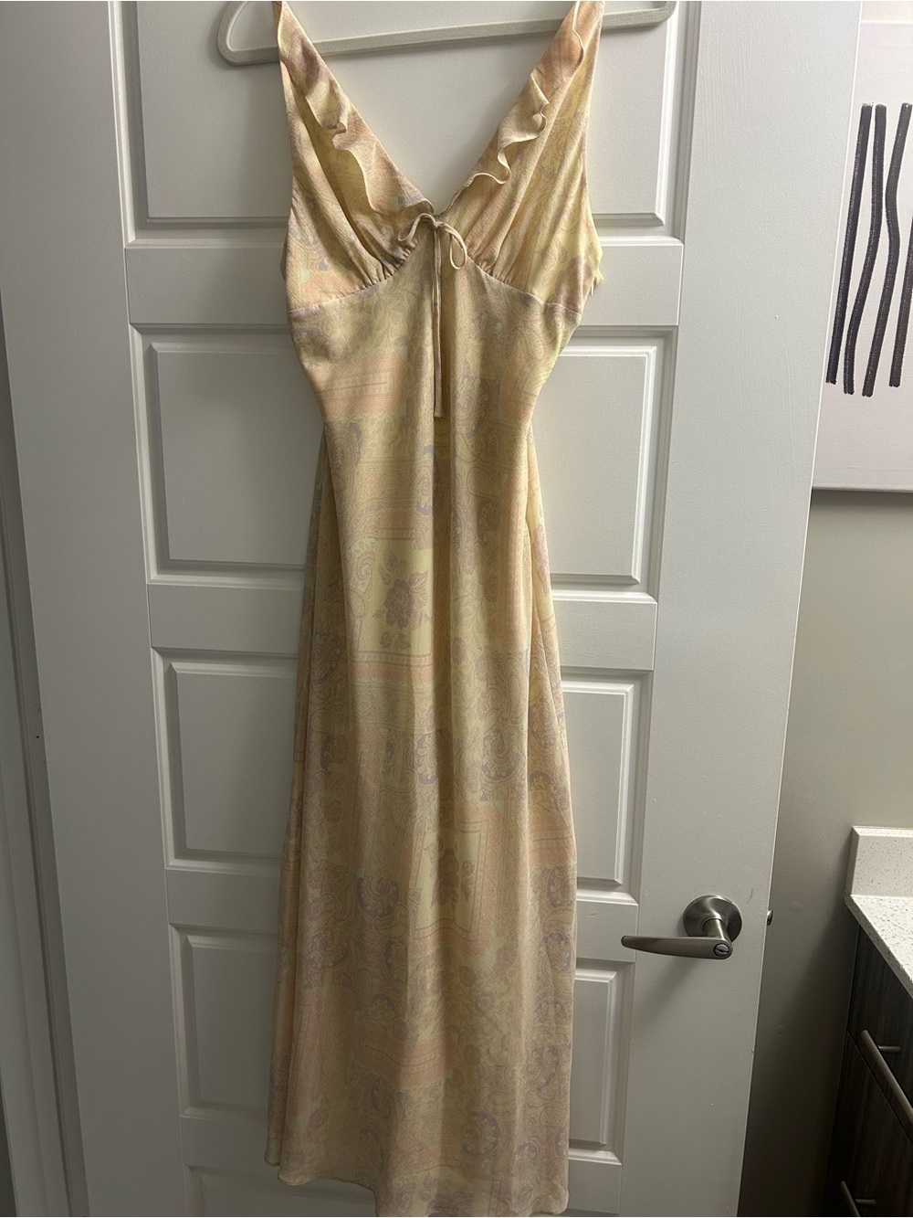Kimchi Blue Ruffle-Trim Maxi Dress in Pale Yellow and Soft Peach - Picture 3 of 7